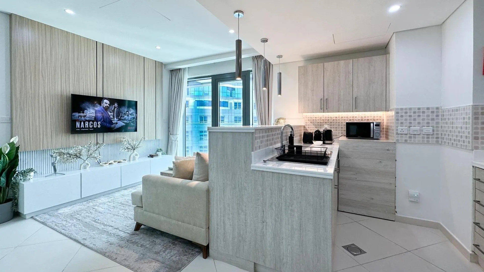 Luxe Lagoon Suites Palm Beach Private Access With Infinity Pool & Bar Dubai